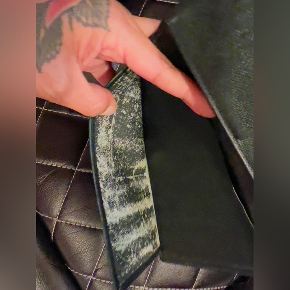 Louis Vuitton Green Taiga Wallet - COPY - Picture 7 of 8